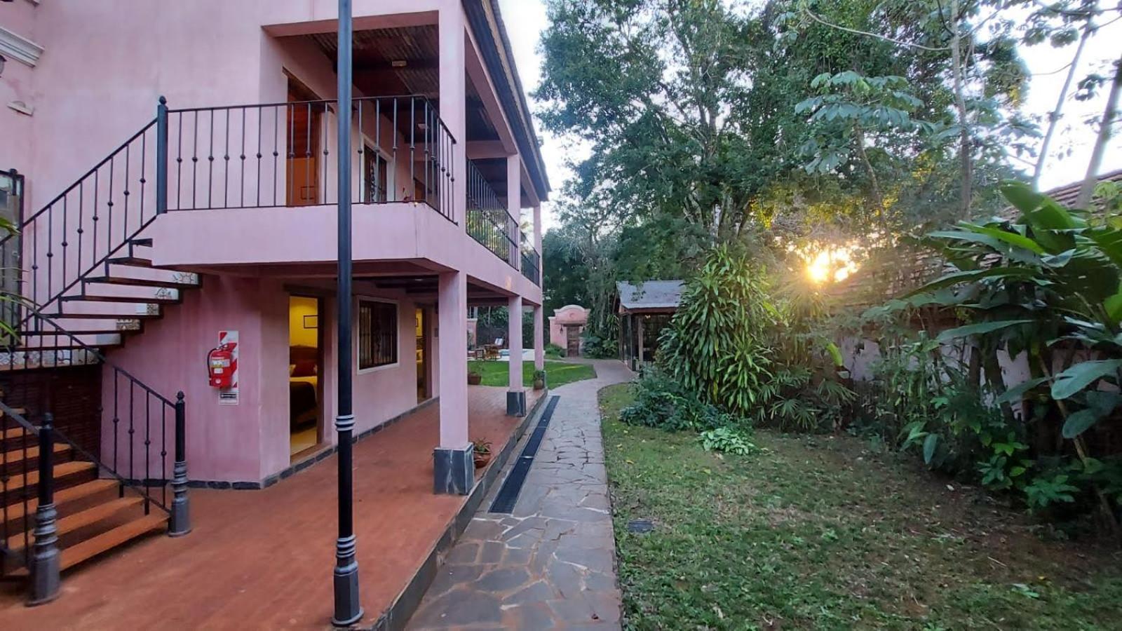 Rincon Escondido B&B Пуэрто-Игуасу Экстерьер фото