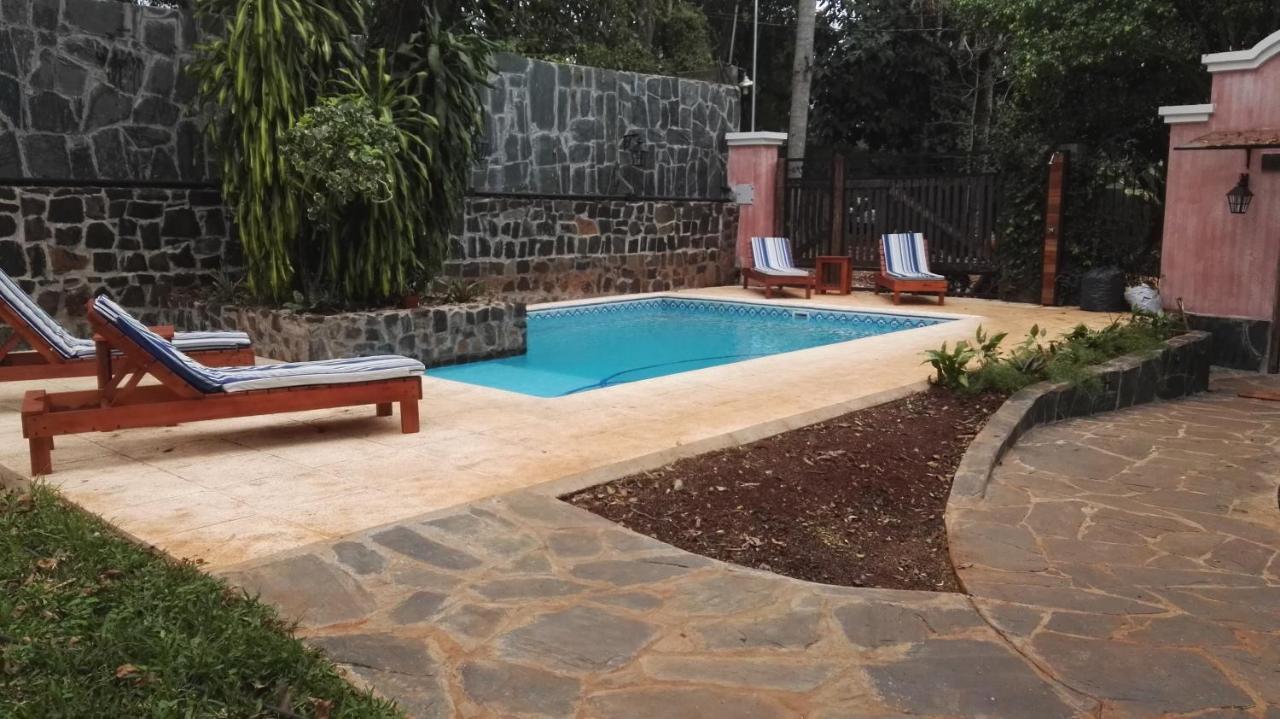 Rincon Escondido B&B Пуэрто-Игуасу Экстерьер фото
